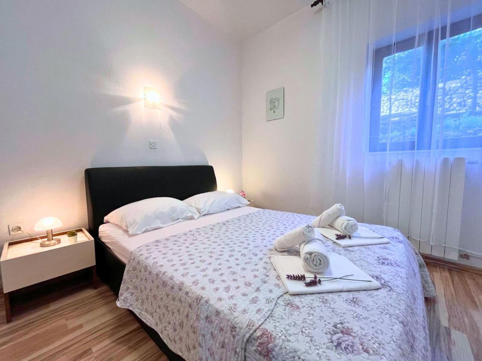 App St Marin View 诺维·维诺多尔斯基 外观 照片